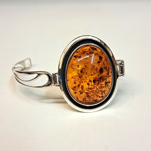 HWG-2407 Bracelet, Rum, Oval $285 at Hunter Wolff Gallery